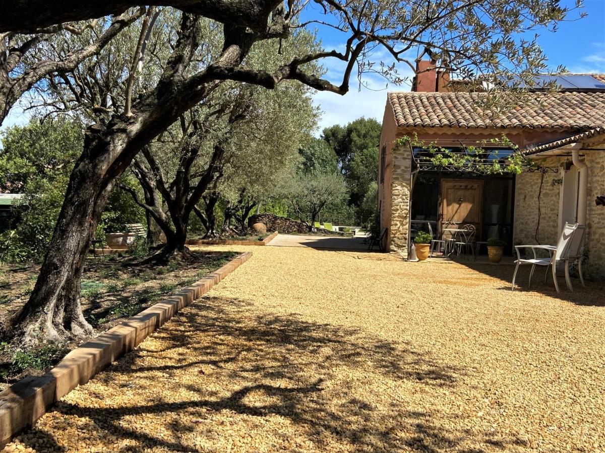 Le Mas Carre Seguret Acomodação com café da manhã Exterior foto